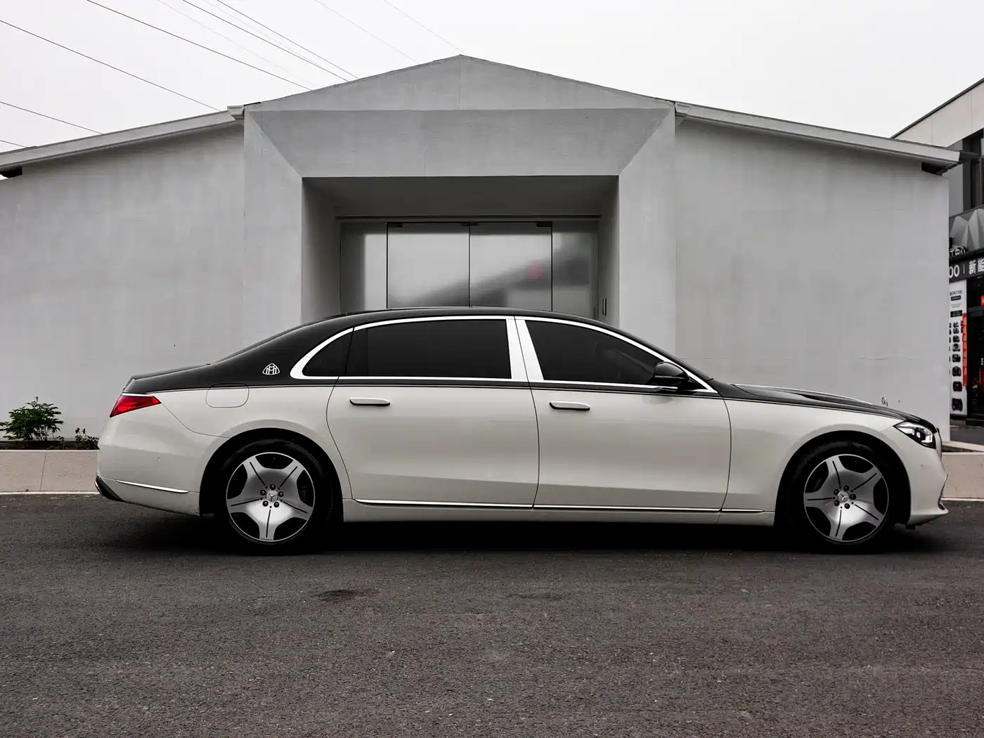 MERCEDES-BENZ MAYBACH S-CLASS