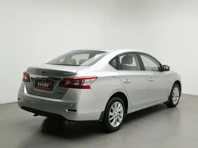 Nissan Sylphy 2012 1.6XL CVT Luxury Edition — фото 2