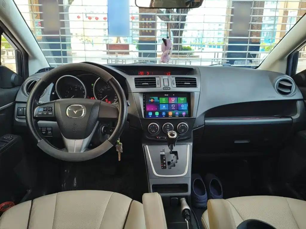 Mazda Mazda5 2015 2013 2.0L Automatic Luxury