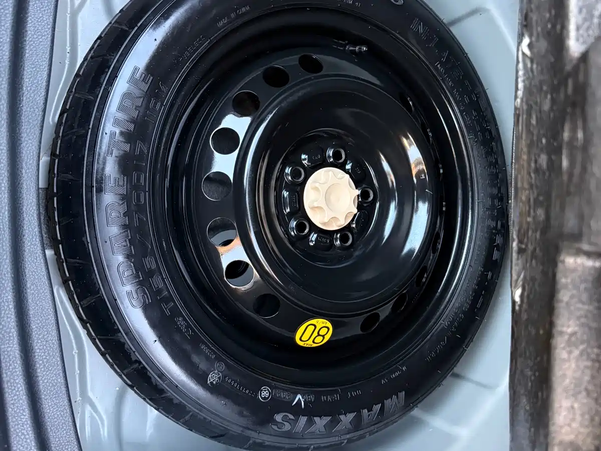 Photo 19 - Toyota Avalon
