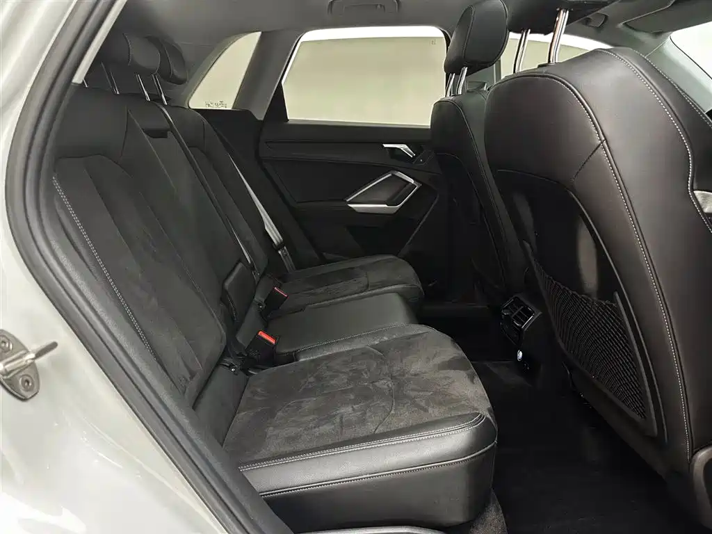 Audi Q3 2023 35 TFSI Fashion Dynamic (1.4T) фото 23