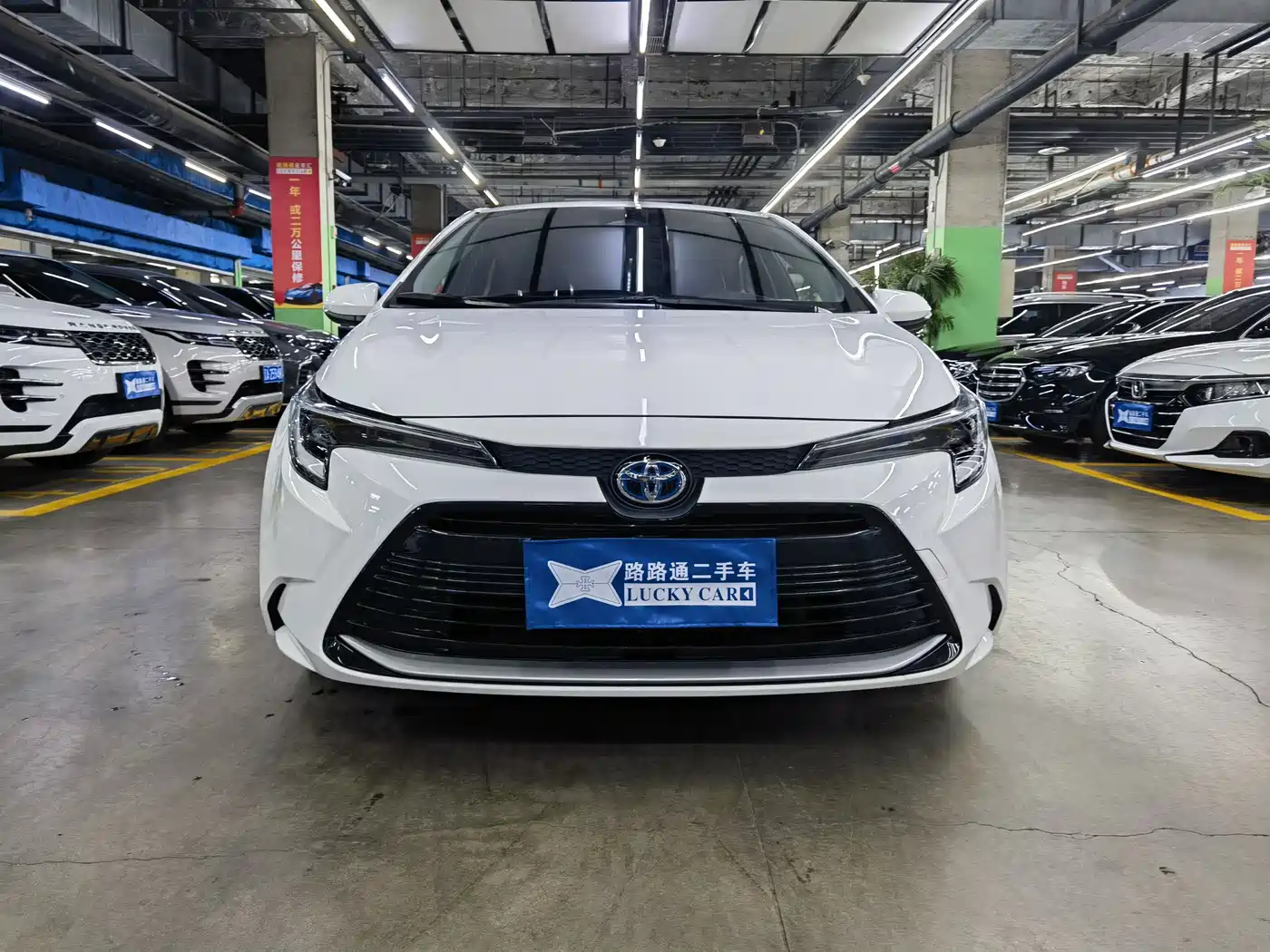 Toyota Levin 2023 Smart Hybrid 1.8L Luxury фото 2