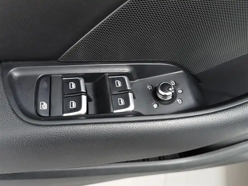 Audi A3 2016 Sportback 35 TFSI Style фото 9