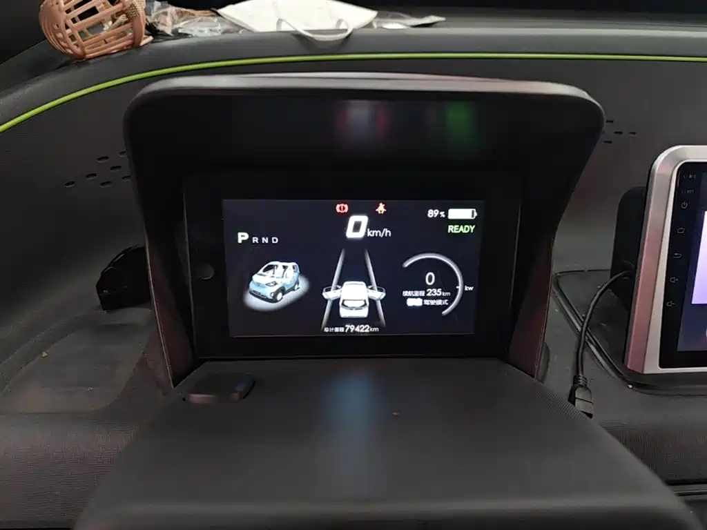 BAOJUN E100