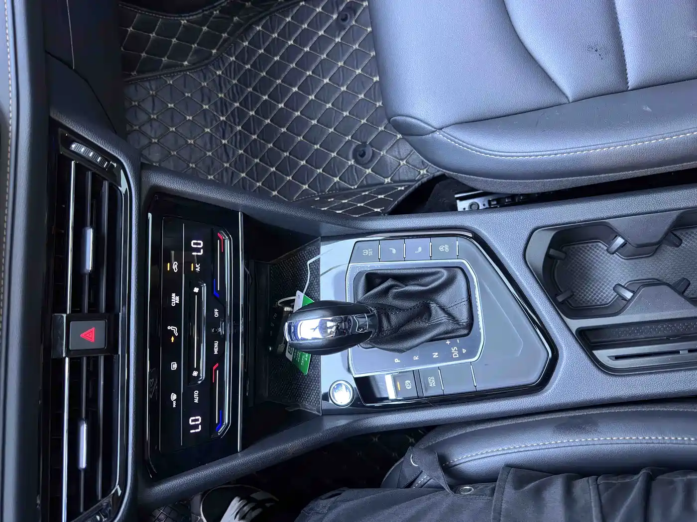 Volkswagen Tharu 2022 280TSI 2WD Comfort фото 7