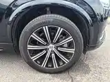 Фото 24 - Volvo XC90