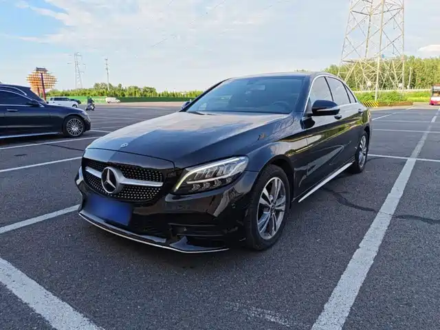 Mercedes-Benz C-Class 2019