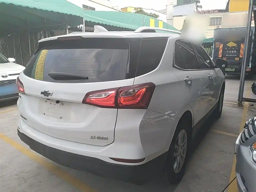 Chevrolet Equinox 2017 535T Automatic Realm Edition фото 7