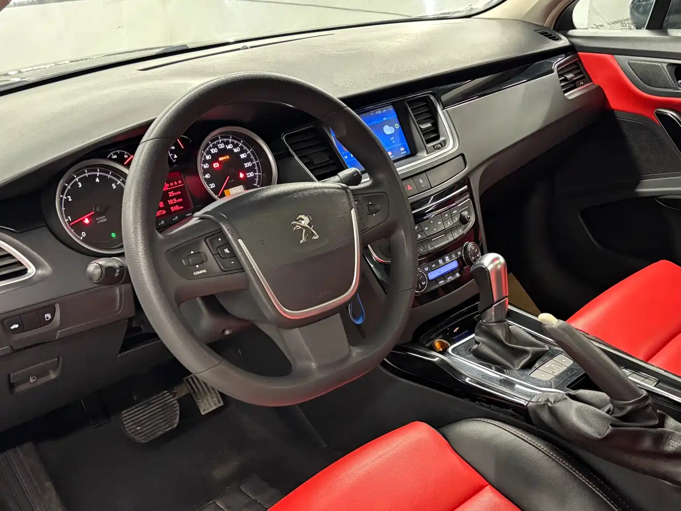Peugeot 508 2015 2.0L Automatic Zhiyi Edition фото 13