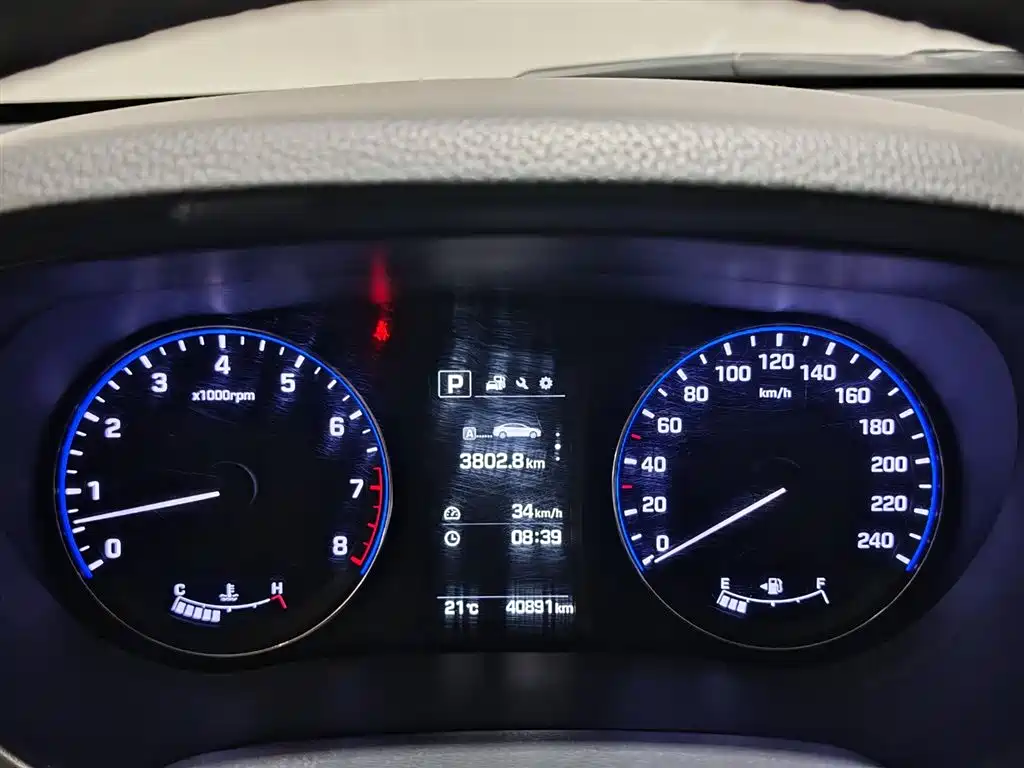 Hyundai Mistra 2016 1.8L Auto Premium DLX фото 8