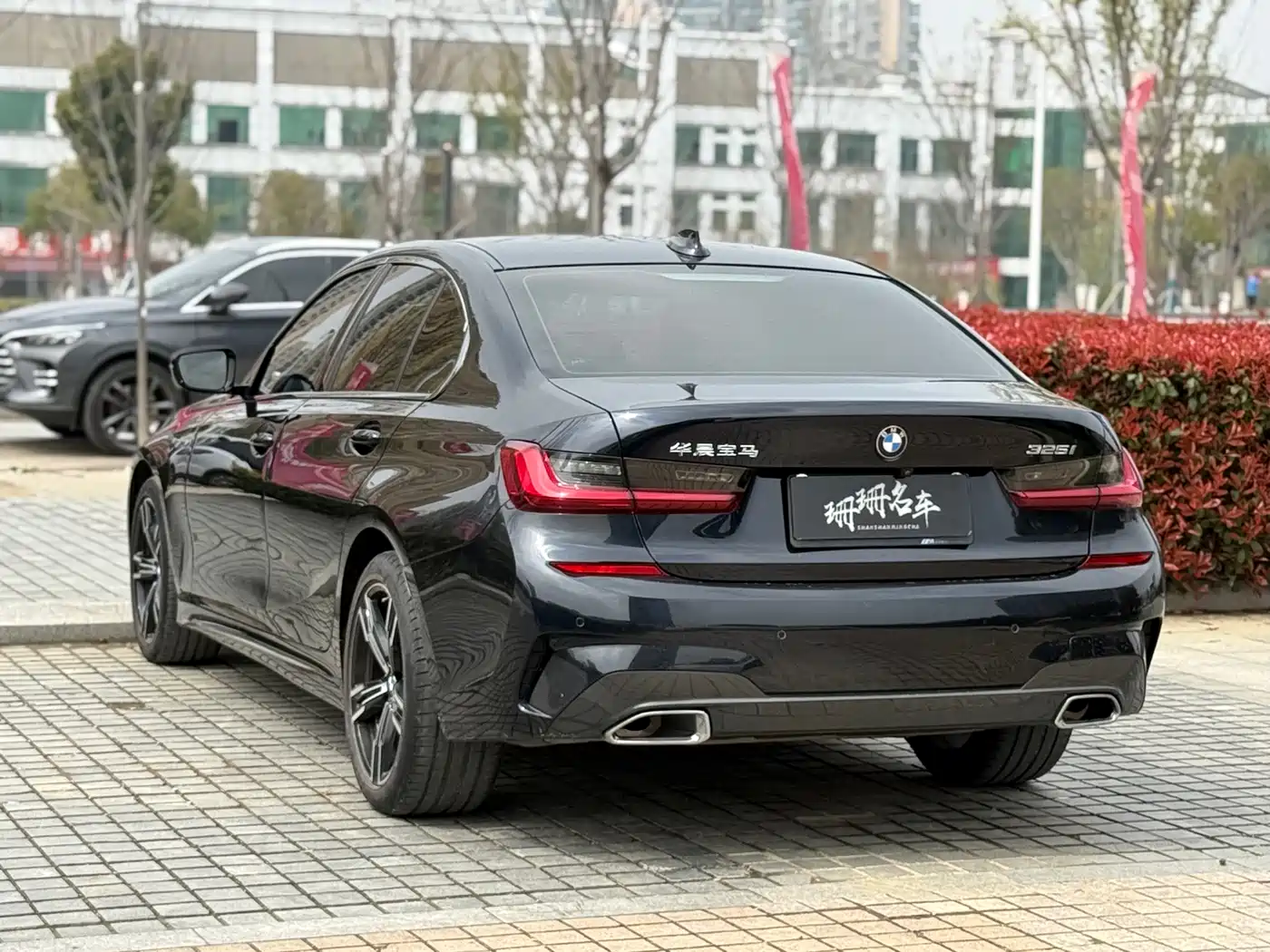 BMW 3 SERIES