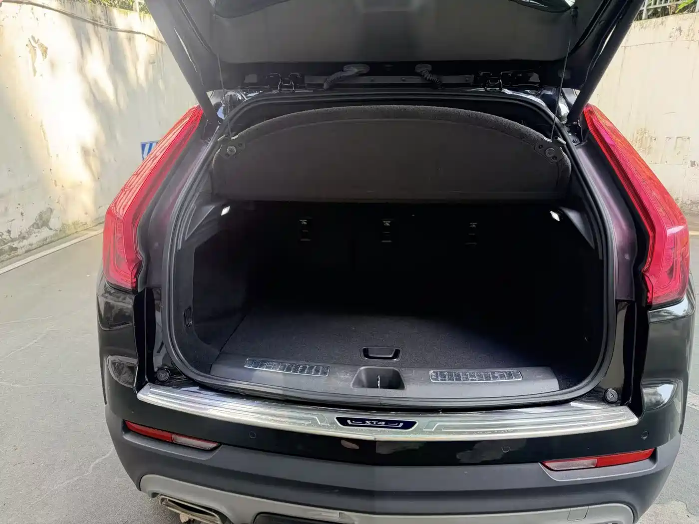 Cadillac XT4 2018 28T FWD Leading Edition фото 7