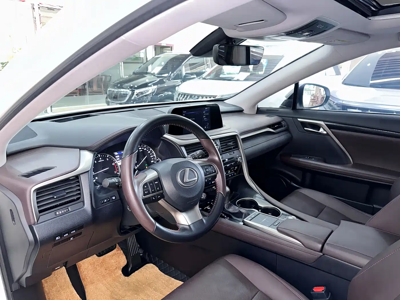 Lexus RX 2020 Facelift 300 AWD Elegance Edition фото 7