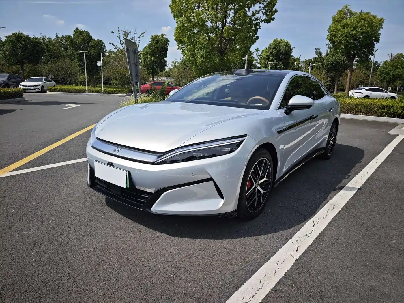 BYD Han L
