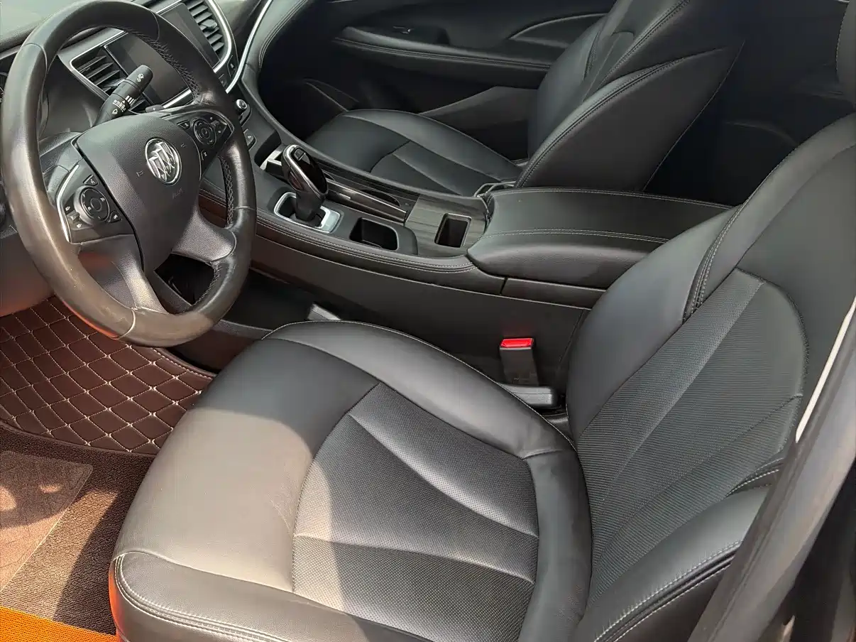 Buick LaCrosse 2018 Model 20T Elite Edition фото 8