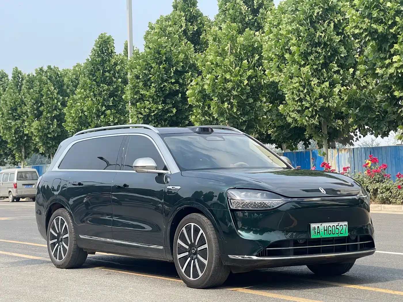 AITO Wenjie AITO M9 2024 Range Extender Max Edition 42kWh 6-seater фото 3