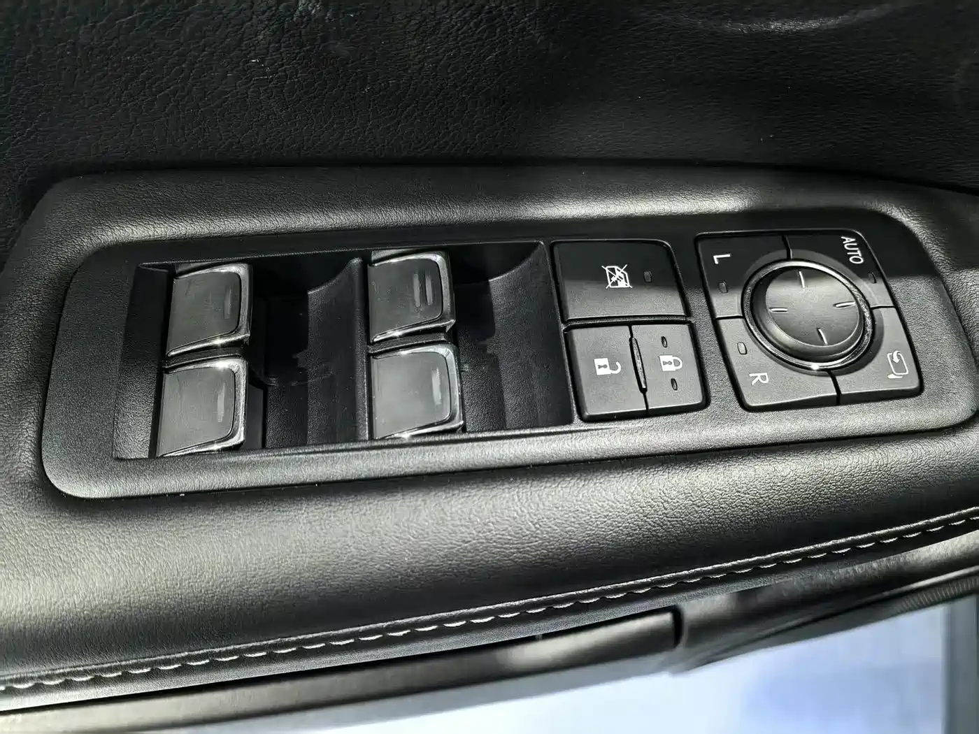 Lexus RX 2020 300 4WD Elegance Edition China VI фото 22