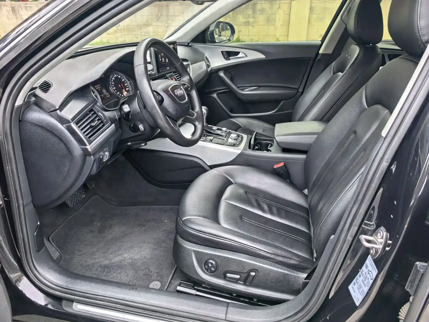 Audi A6L 2015 TFSI Millionth Anniversary Intelligent Leader Type фото 5