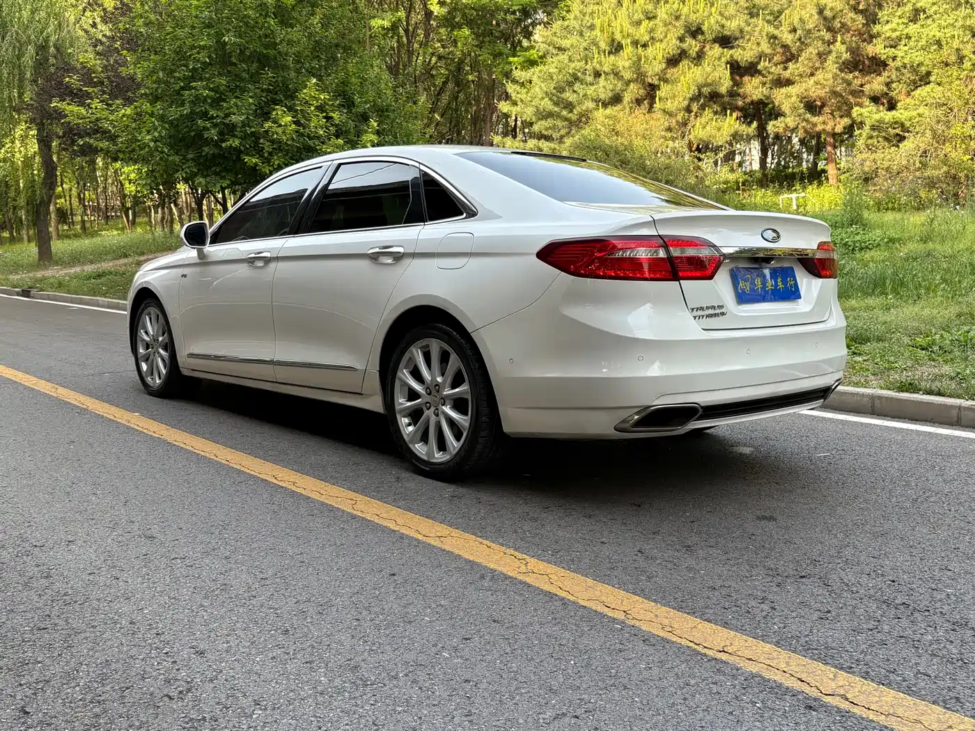 Ford Taurus 2017 EcoBoost 325 V6 Flagship фото 15