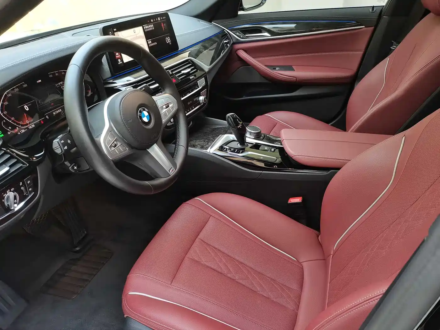 BMW 5 Series 2022 Model Second Facelift 525Li M Sport Package фото 16