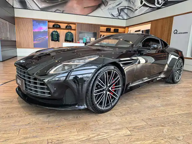  Aston Martin Aston Martin DB12 2025 4.0T V8 Coupe