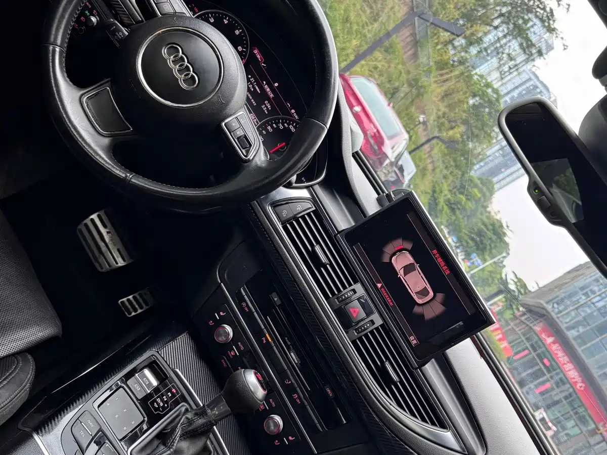Audi A7 2012 2012 3.0TFSI quattro Luxury Model