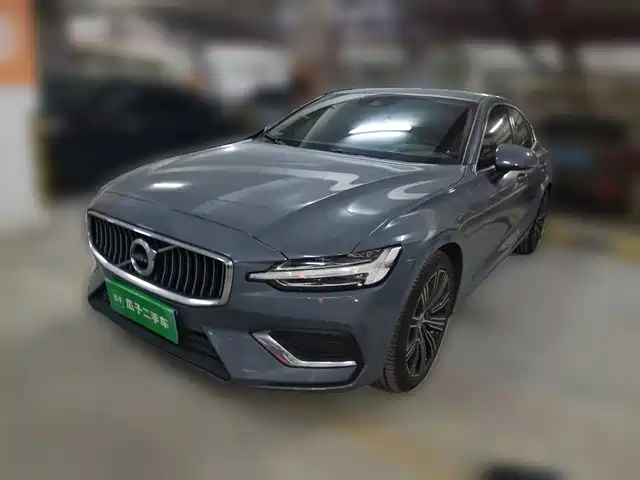 Volvo S60 2022