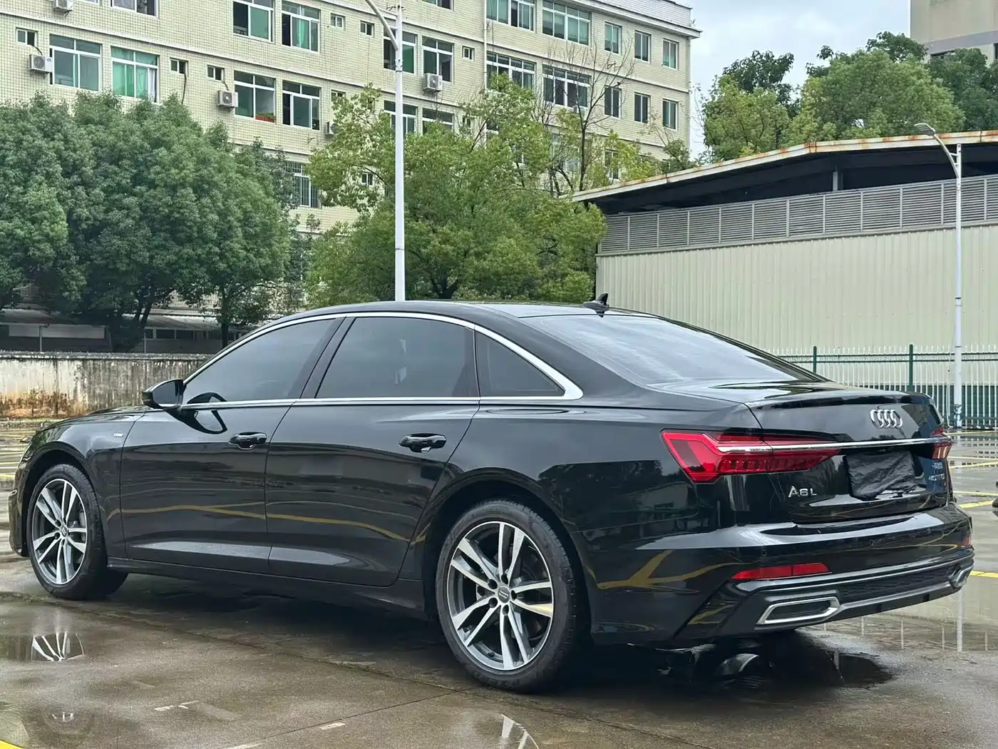 Audi A6L 2021 40 TFSI Luxury Sport фото 6