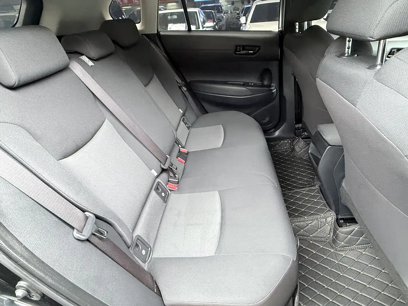 Toyota Frontlander 2023 2.0L CVT Elite Edition фото 7