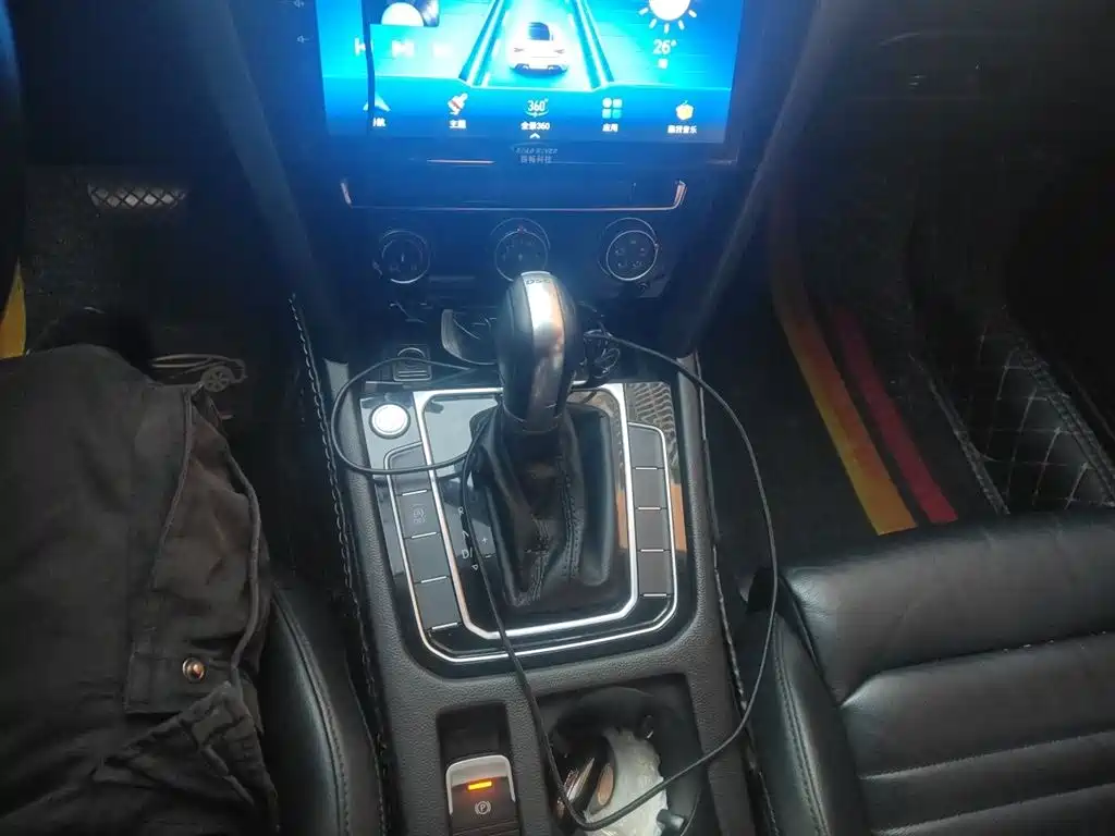 Volkswagen Magotan 2018 330TSI DSG Leading фото 7