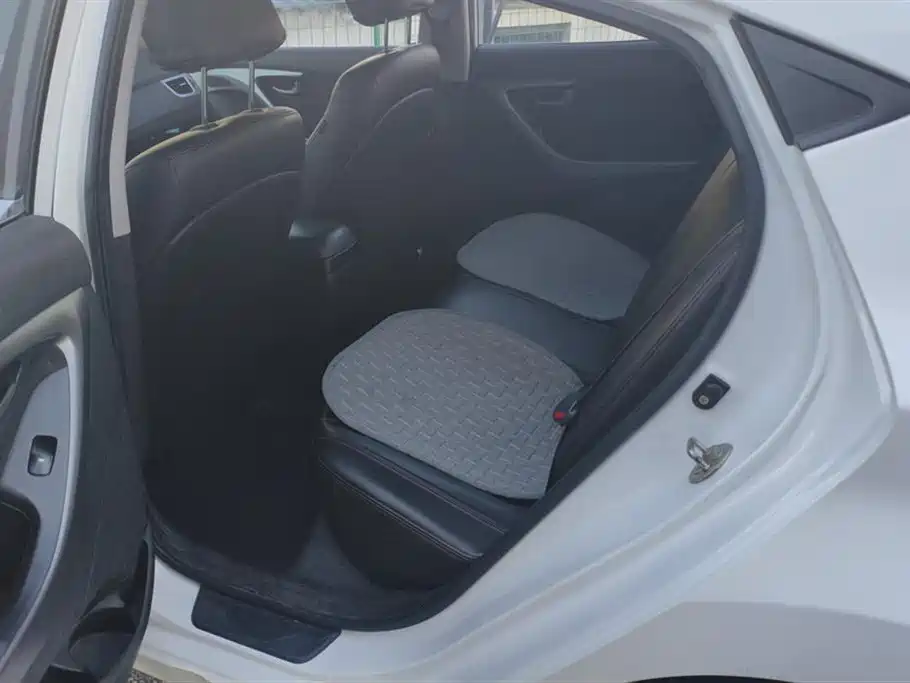 Hyundai Langdong 2015 1.6L Auto Trend фото 11