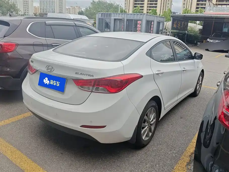 Hyundai Langdong 2015 1.6L Auto Trend фото 3