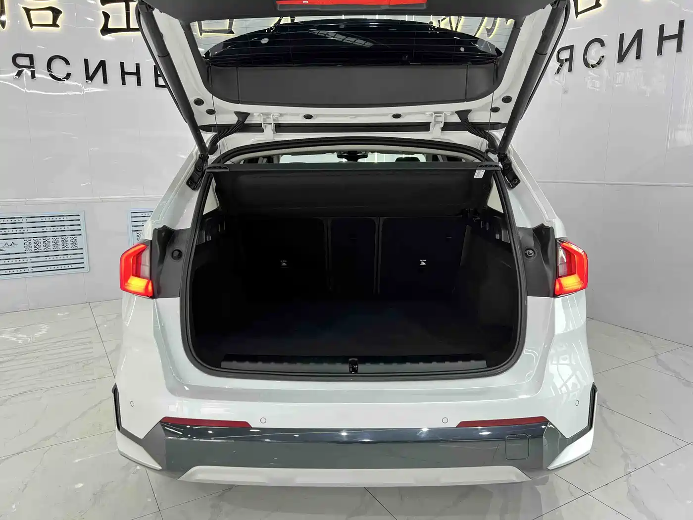 BMW X1 2023 sDrive20Li X Design Package фото 14