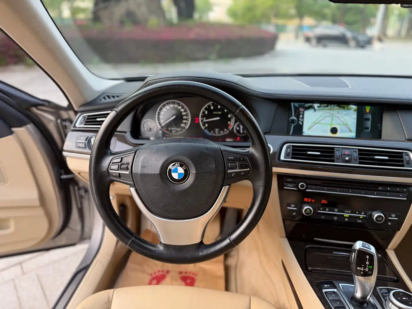 BMW 7 Series 2011 730Li Elegance фото 7