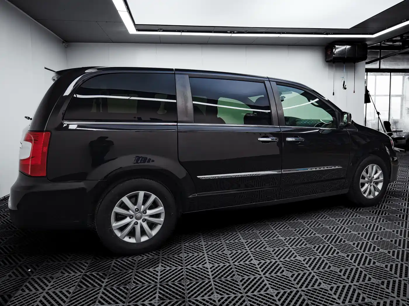 Chrysler Grand Voyager (Import) 2018 2013 3.6L Luxury Edition