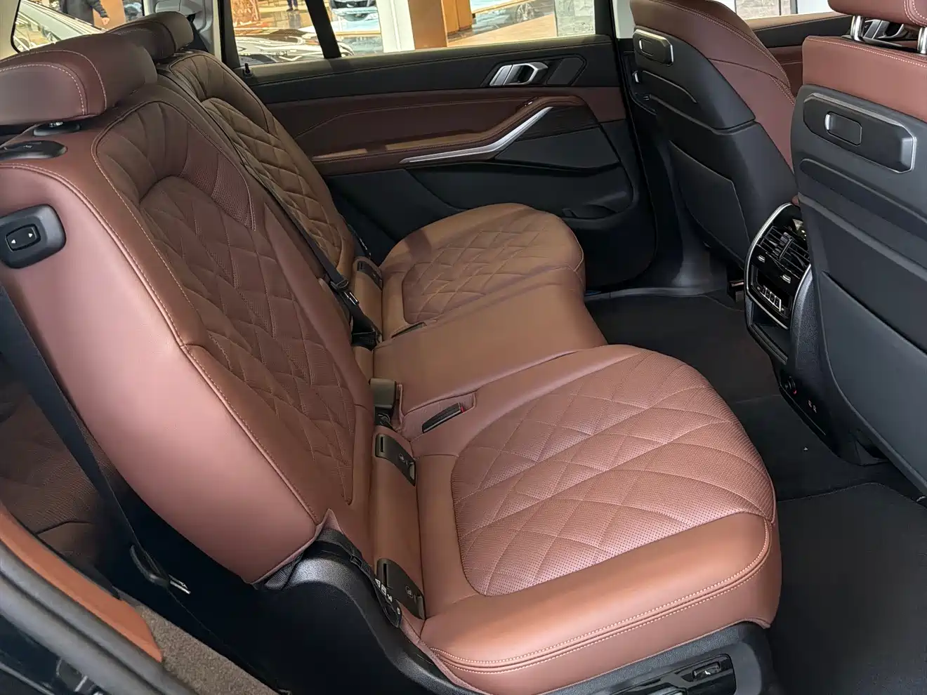 BMW X7 2024 xDrive40i Leading Luxury Package фото 7