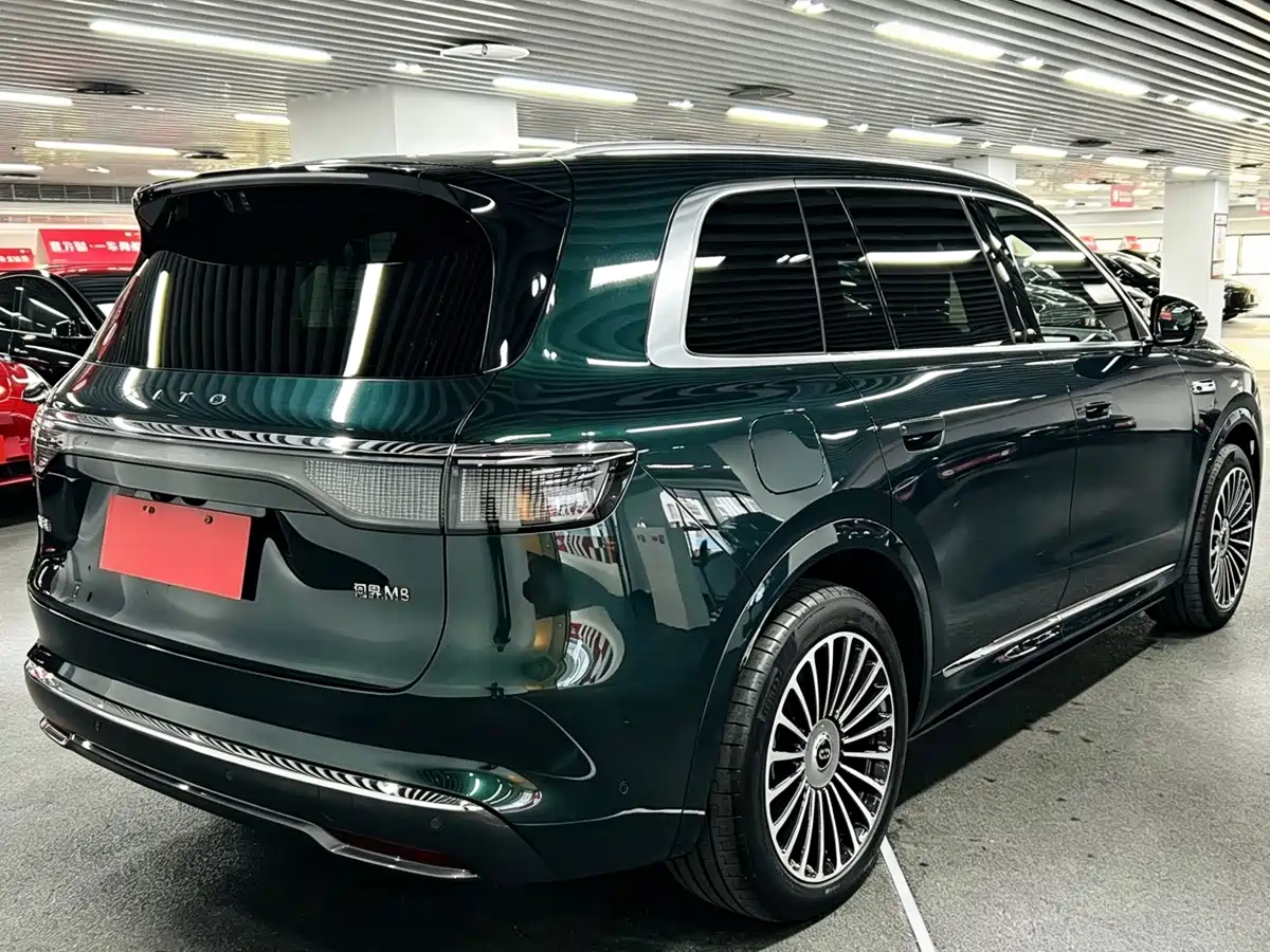 AITO Wenjie AITO M8 2025 Extended Range Ultra 53.4kWh 6-Seater фото 4