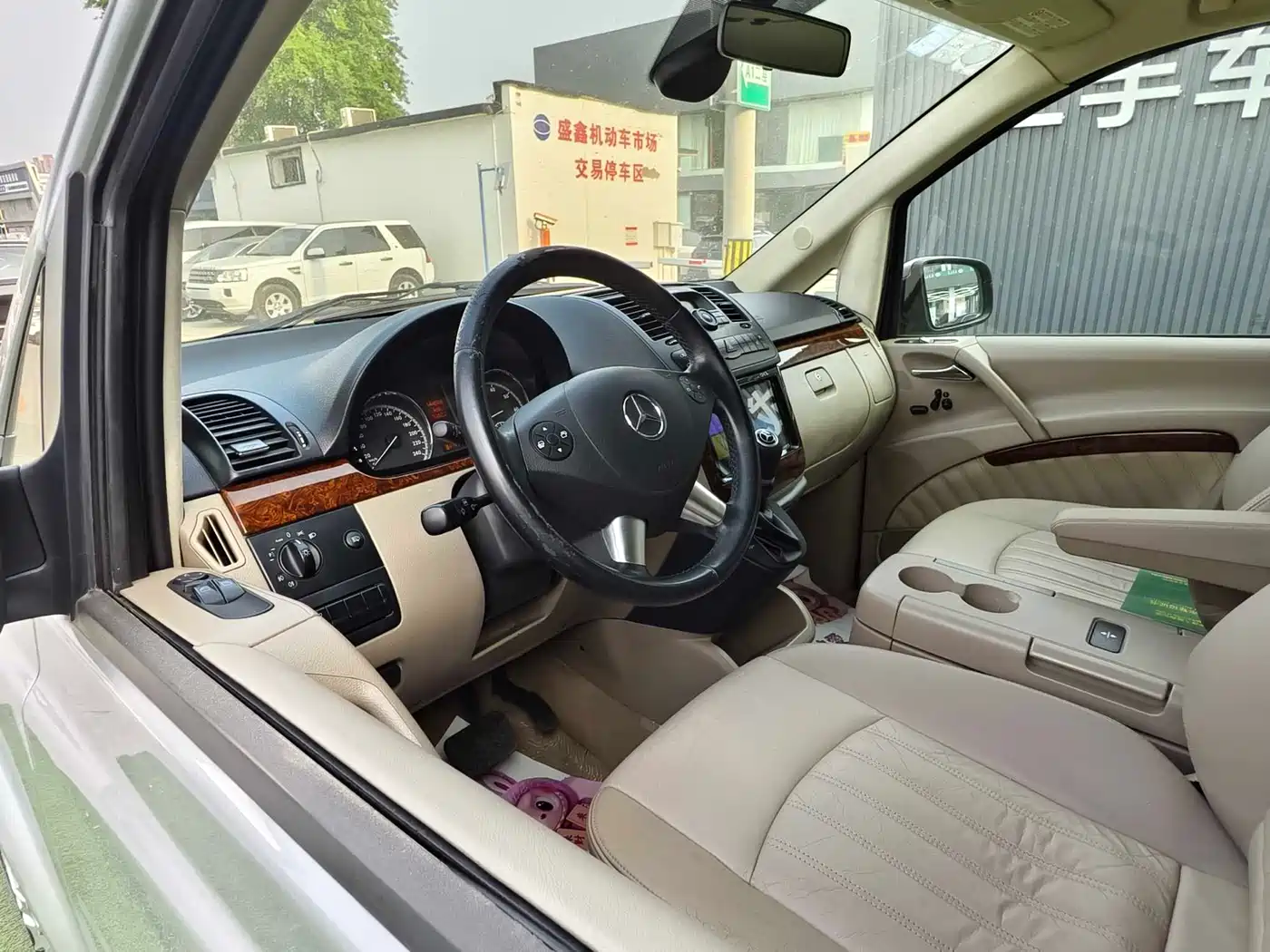 Mercedes-Benz Viano 2013 3.5L Haochi Edition фото 9