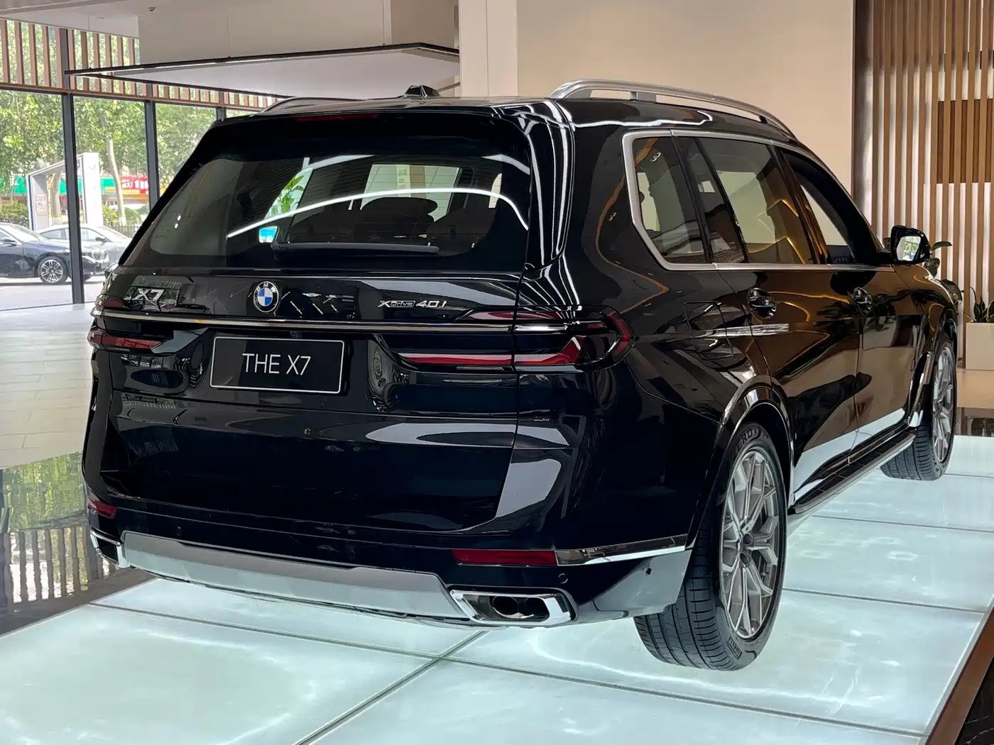BMW X7 2025 xDrive40i Leading Luxury Package фото 11