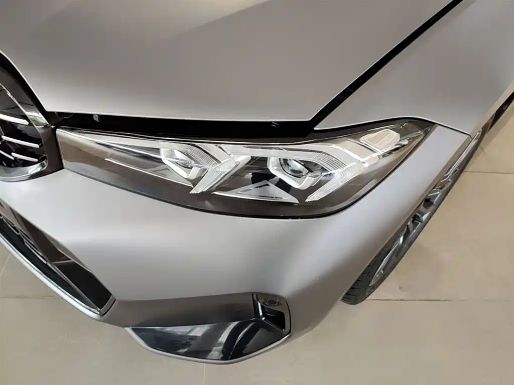 BMW 3 Series 2024 325i M Sport Shadowline Package фото 24