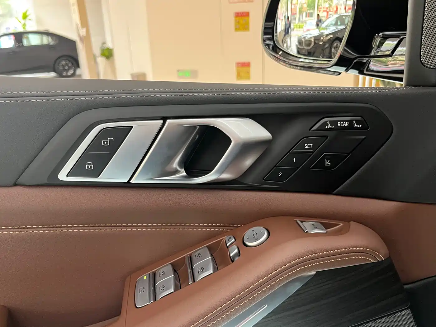 BMW X7 2025 xDrive40i Leading Luxury Package фото 4