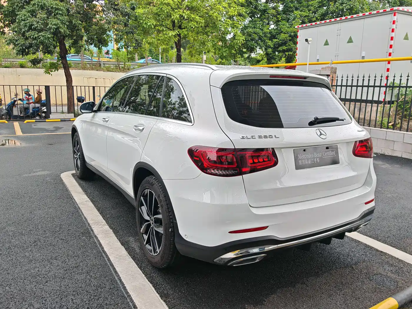 Mercedes-Benz GLC 2021 GLC 260 L 4MATIC Luxury фото 6
