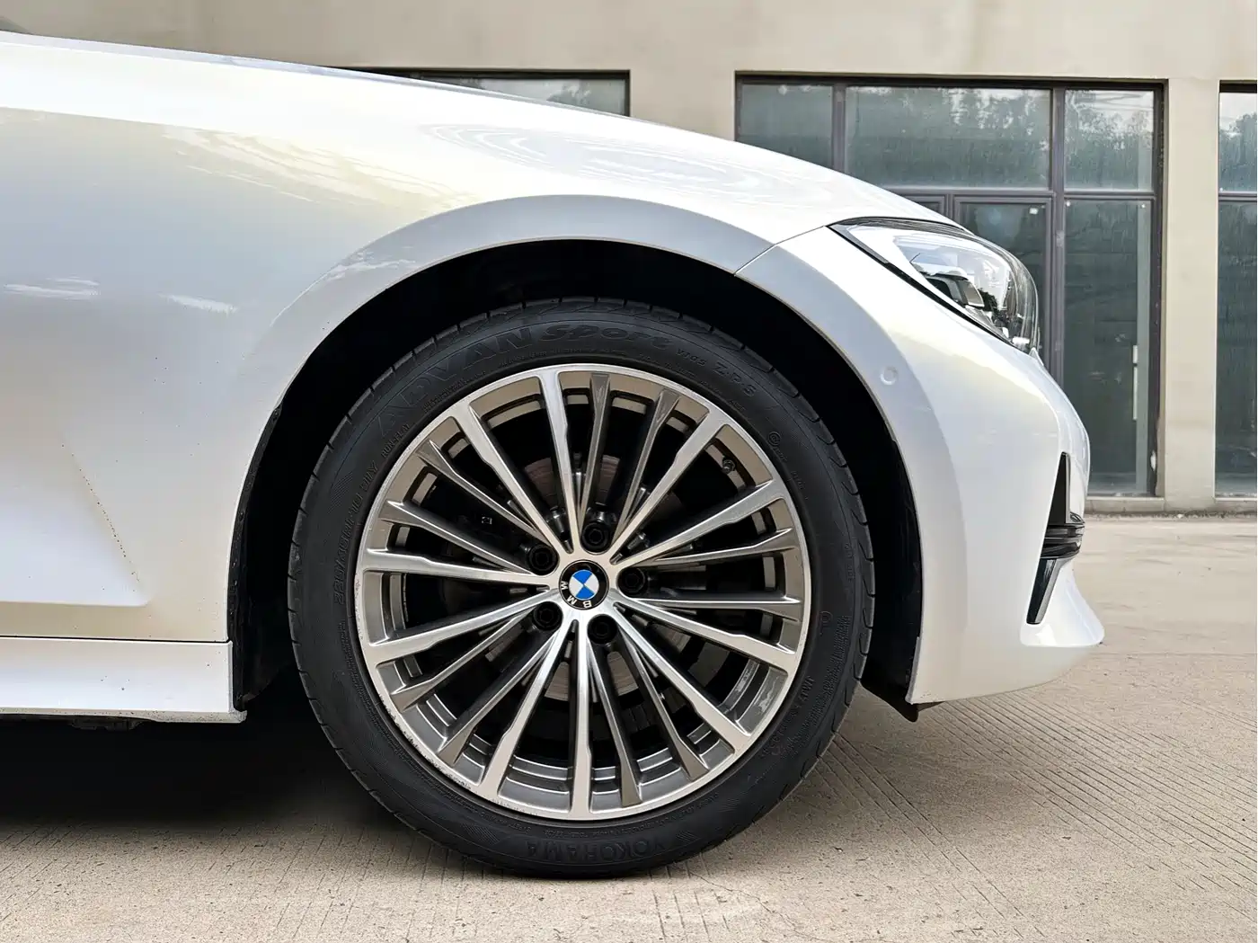 BMW 3 Series 2020 325Li Launch Edition фото 11