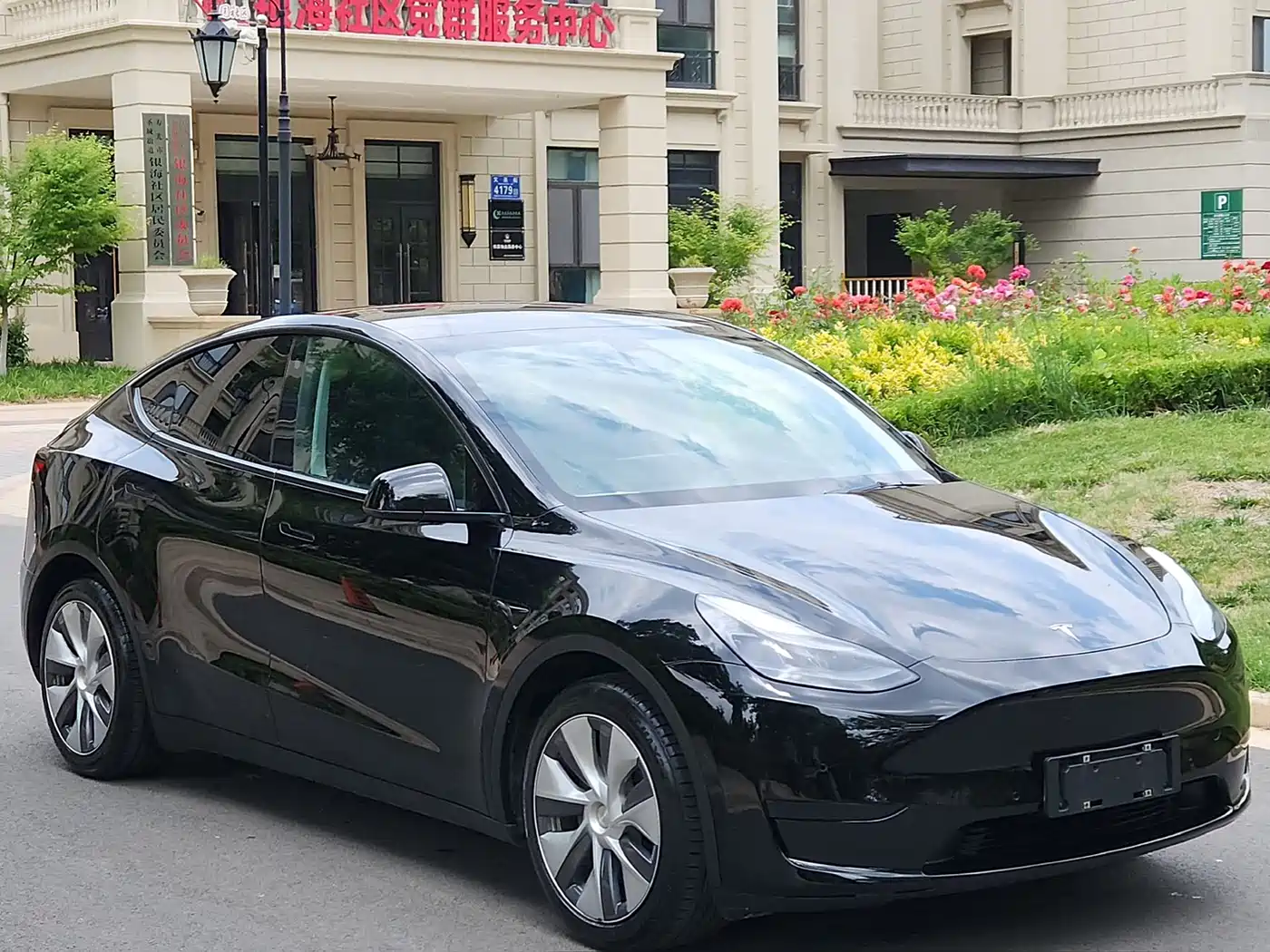 Фото 3 - Tesla Model Y