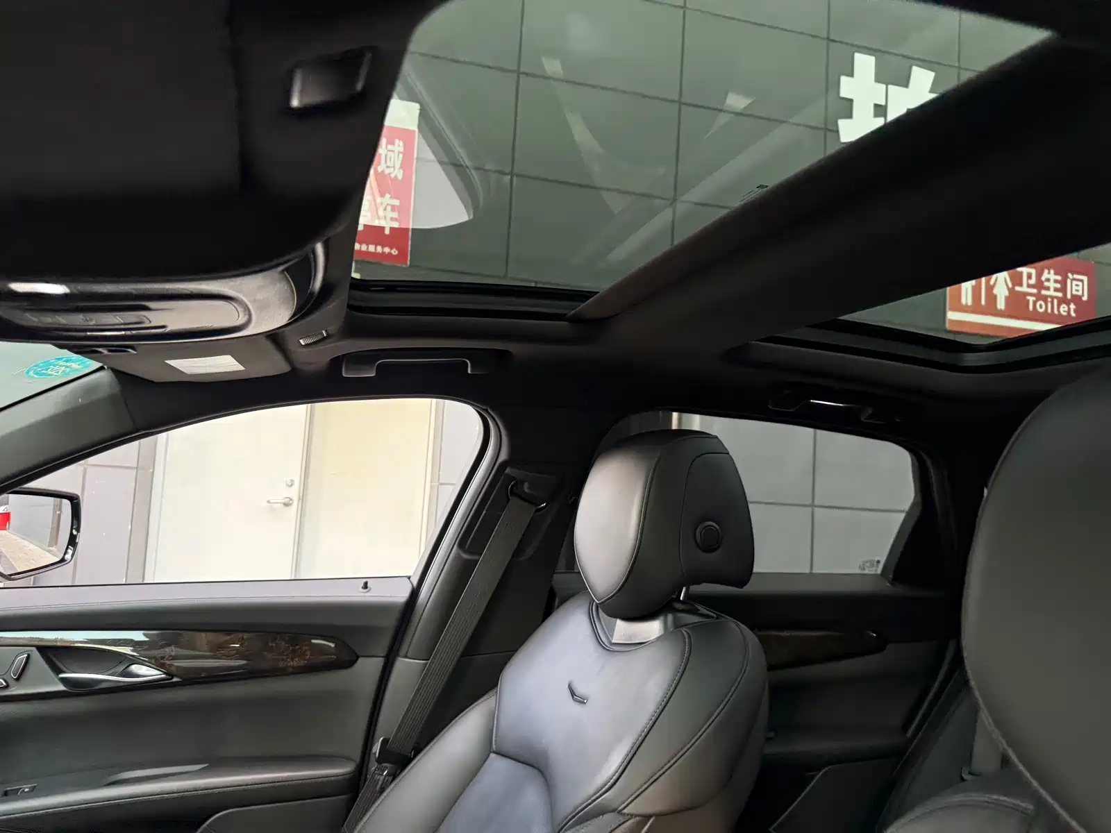 Фото 29 - Cadillac CT6