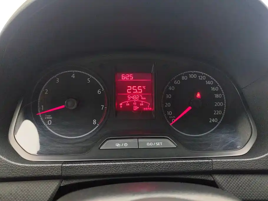 Фото 14 - Volkswagen Jetta
