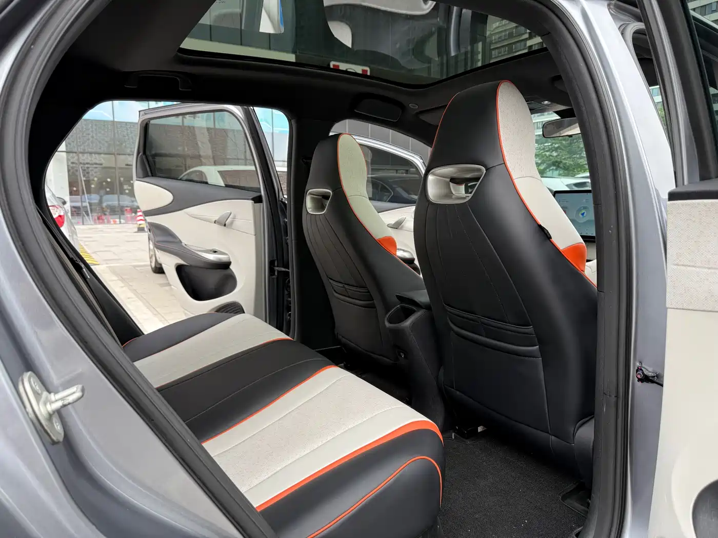 BYD Dolphin 2021 Model 405km Fashion Edition фото 10