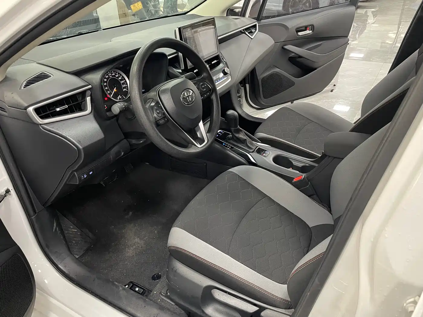 Toyota Corolla 2021 1.2T S-CVT Elite PLUS Edition фото 5