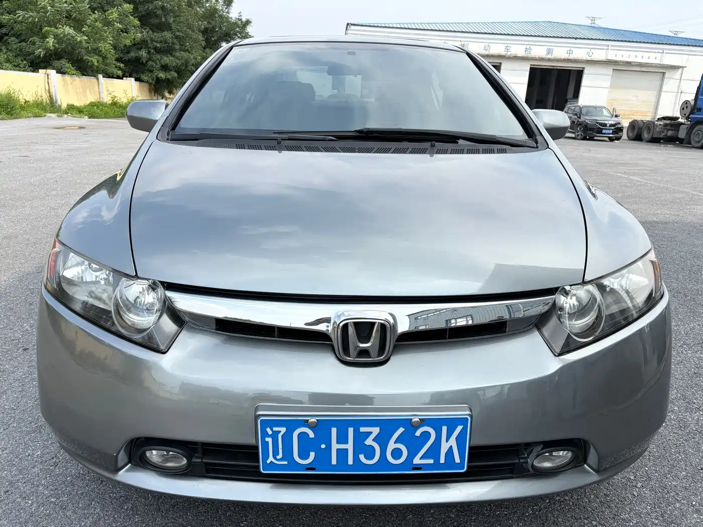 Photo 2 - Honda Civic