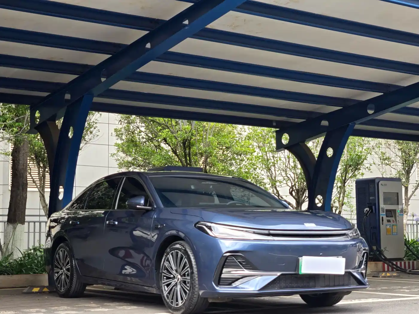 Geely Galaxy Galaxy A7 2025 EM-i фото 2